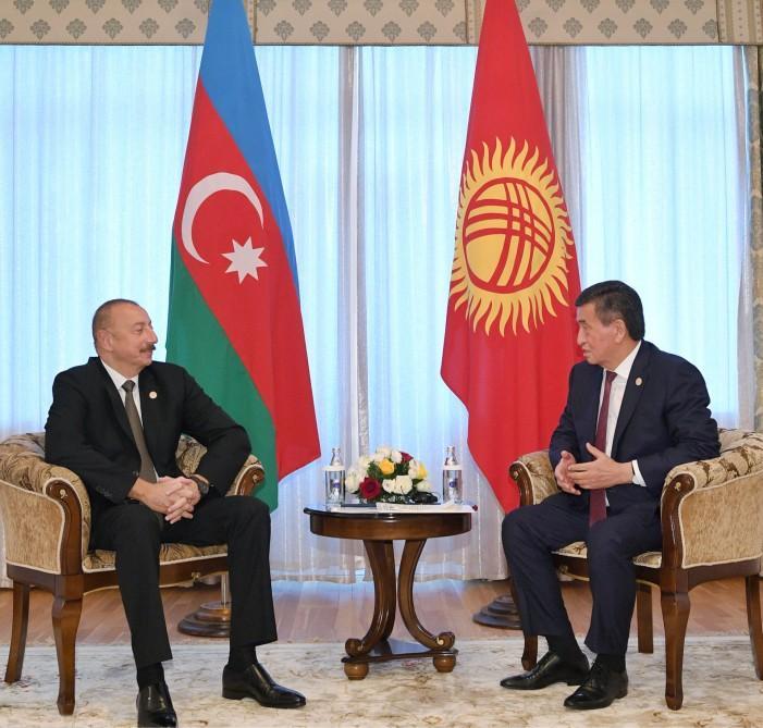 İlham Əliyev Qırğızıstan prezidenti ilə görüşdü<b style="color:red"></b>
