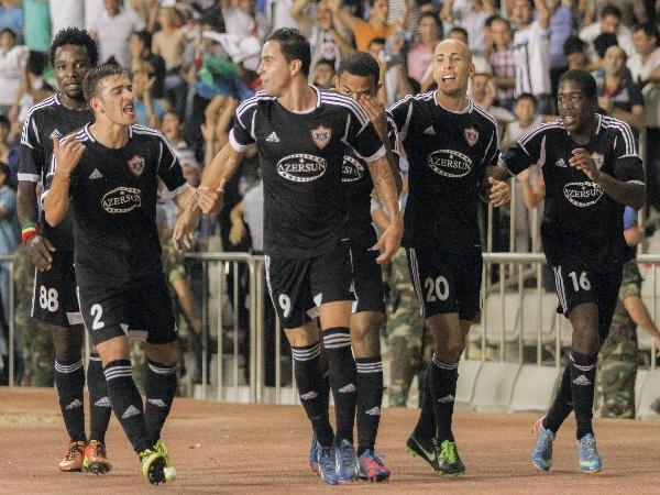 "Qarabağ" rekordunu yenilədi <b style="color:red">(Fotolar, Video)</b>