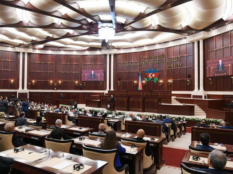 Azərbaycan parlamentinin 100 ili: <b style="color:red">müstəqil dövlətçiliyin əvəzedilməz dayağı</b>