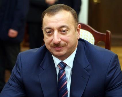 Prezident Dövlət Sosial Müdafiə Fondunun əməkdaşlarını mükafatlandırdı<b style="color:red"></b>