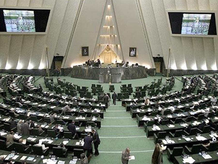 İranlı parlamentari: "Avropanın ABŞ-a etirazından istifadə etməliyik"<b style="color:red"></b>