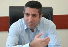Siyavuş Novruzov: “Gedib bir molla tapsınlar...”<b style="color:red"></b>