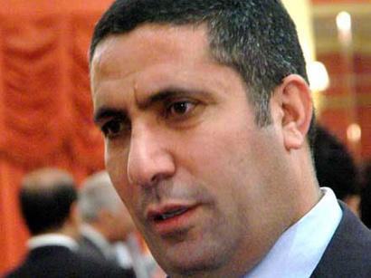 Siyavuş Novruzov: "Gülər Əhmədova özünü tərəziyə qoymalıdır ki, kim kimdir"<b style="color:red"></b>