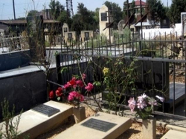 Azərbaycanda qadın qəbiristanlıqda qətlə yetirilib<b style="color:red"></b>