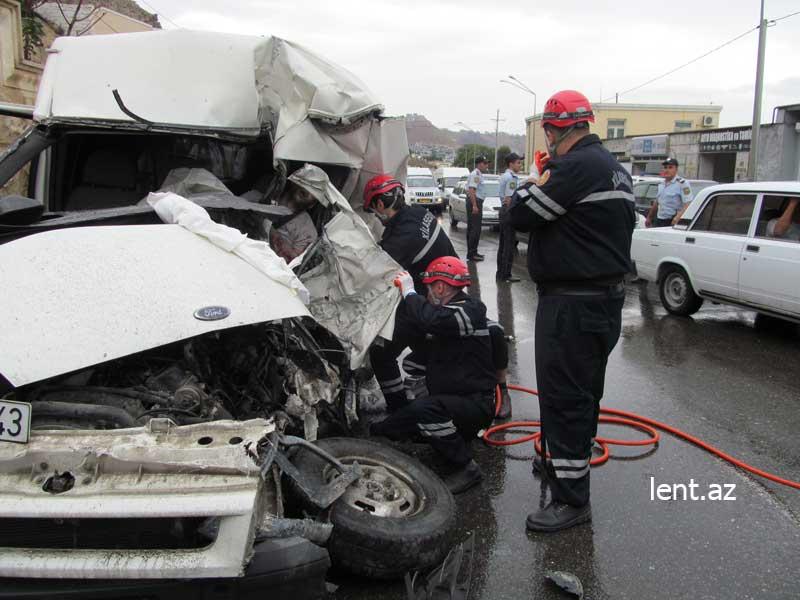 Bakıda avtobus qəzası barədə <b style="color:red">rəsmi məlumat</b>