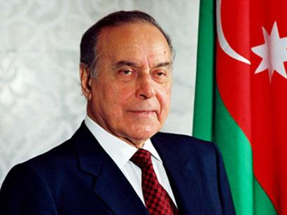Tarix İnstitutu Heydər Əliyevlə bağlı akademik araşdırmanı başa çatdırdı<b style="color:red"></b>