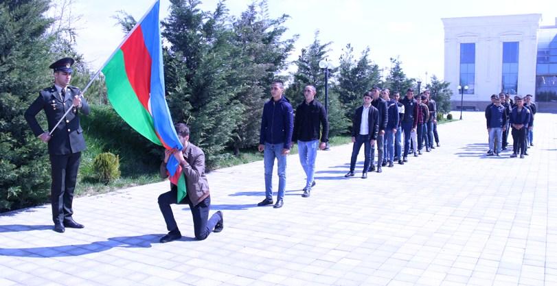 Ağdaşda çağırışçı gənclər hərbi xidmətə yola salındı - <b style="color:red">Foto</b>