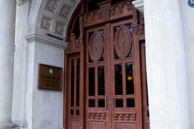 Yalandan yorulmayanlar<b style="color:red"></b>
