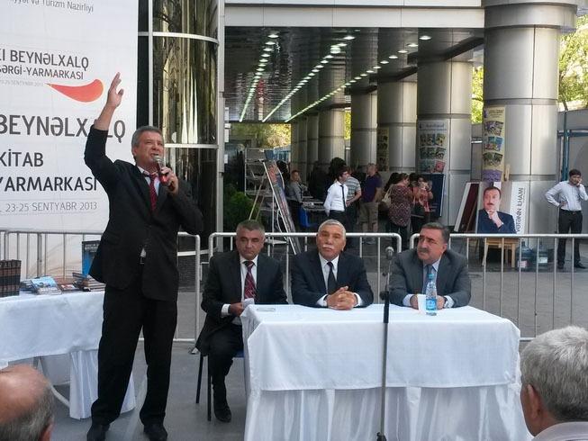 Zəlimxan Yaqubla oxucuların daha bir görüşü<b style="color:red"></b>