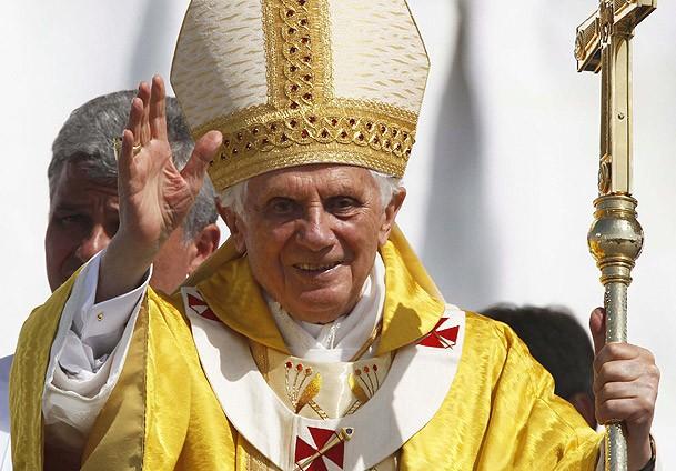 Papa ərəb dilində dua etdi<b style="color:red"></b>