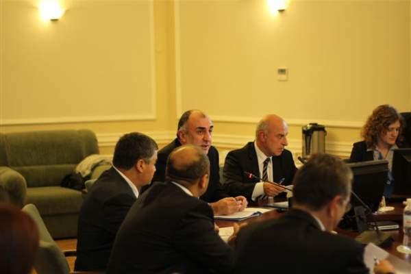 Elmar Məmmədyarov nazirlərin iclasına sədrlik edib<b style="color:red"></b>