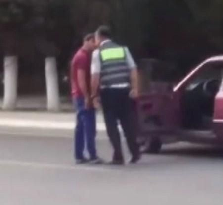 Sumqayıtda sürücü ilə kobud davranan yol polisi işdən çıxarıldı <b style="color:red"></b>
