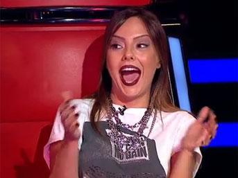 Ebru Gündəşin komandasında erməni iştirakçı- <b style="color:red">Video</b>