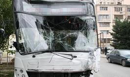 Bakıda sərnişin avtobusları qəza törədib: <b style="color:red">ölənlər var</b>