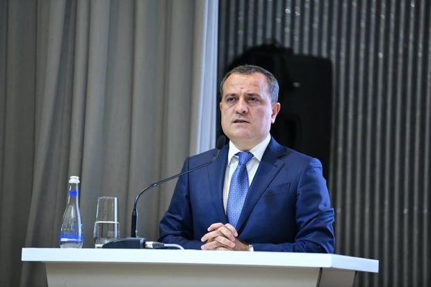 Nazir: "Ali məktəblərdə yeni elmi istiqamətlər üzrə tədqiqatlara başlanılıb"<b style="color:red"></b>