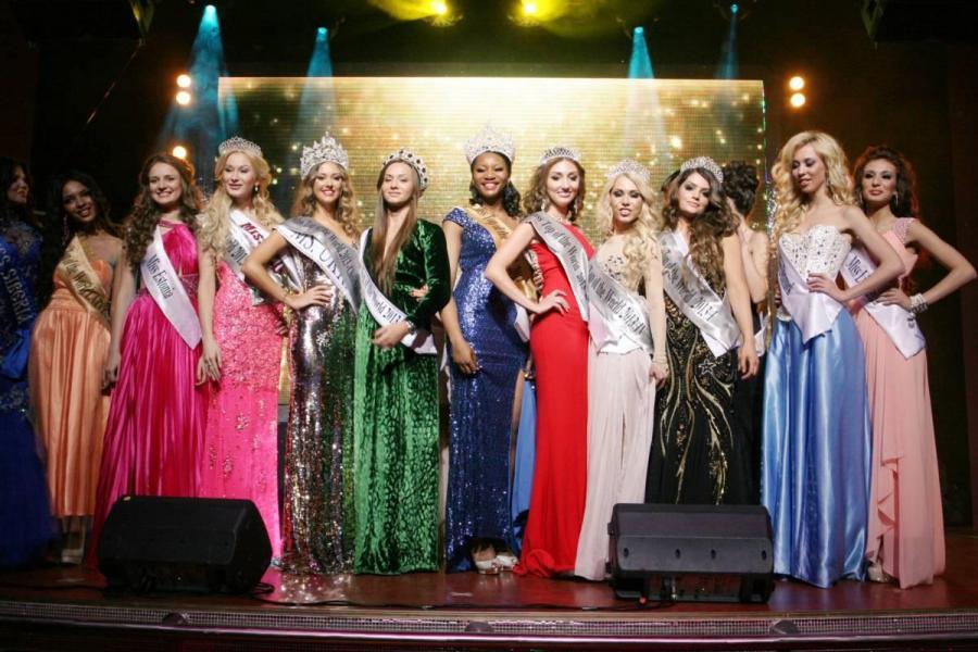 Azərbaycanlı model dünya ikincisi oldu - <b style="color:red">Foto</b>