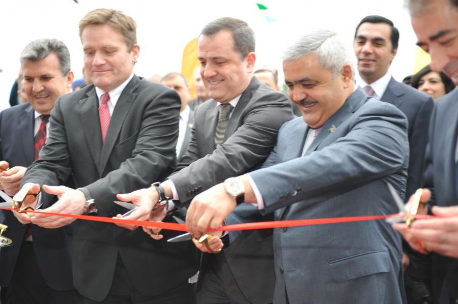 “bp” Qafqaz Universitetinə 11 laboratoriya hədiyyə etdi- <b style="color:red">Foto</b>