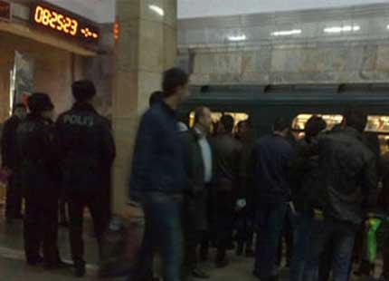 Bakı metrosunda problem yaranıb- <b style="color:red">Video</b>