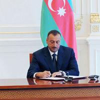 Prezident 5-dən çox uşağı olan qadınlarla bağlı fərman imzaladı<b style="color:red"></b>
