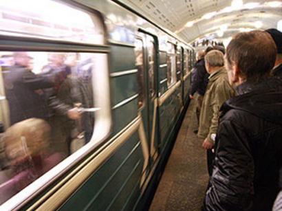 Metroda yenə problem yaşandı<b style="color:red"></b>