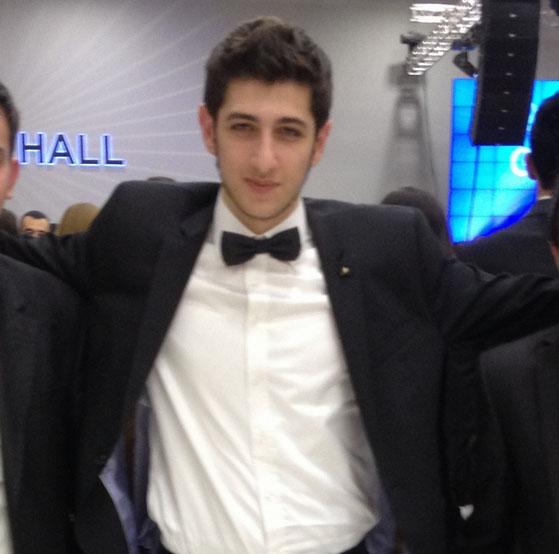 Dərsliklərdə ingiliscə terminlərə üstünlük verilməlidir<b style="color:red"></b>