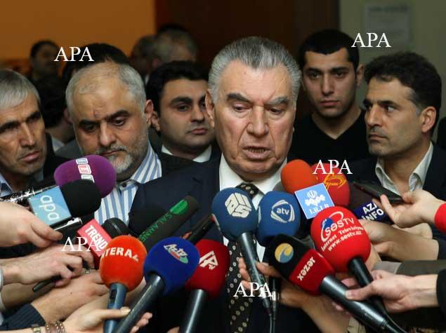 Məcburi köçkünləri aldadan şəxs Türkiyəyə qaçıb<b style="color:red"></b>