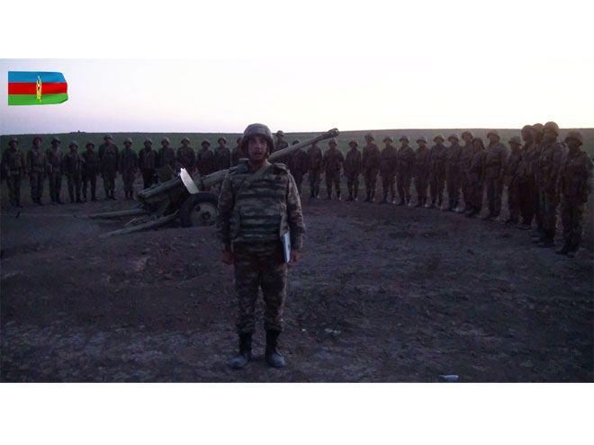 Azərbaycan Ordusu yüksək əhval-ruhiyyə ilə işğal olunan torpaqlarımızı azad edir - <b style="color:red">Video</b>