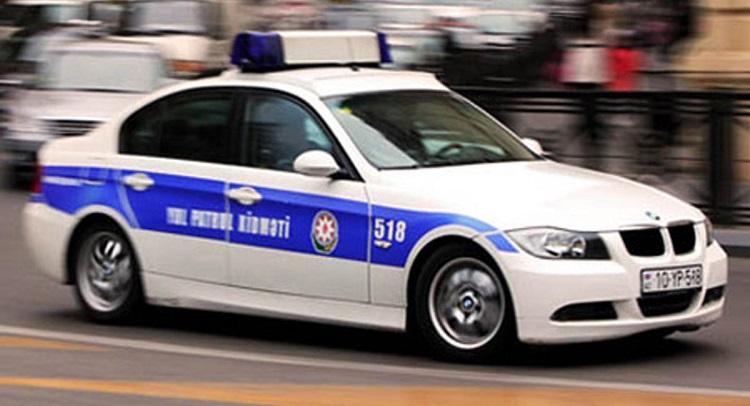 Yol polisi körpənin həyatını xilas edib - <b style="color:red">Video</b>