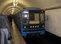 BDU özünü qatarın altına atan tələbə ilə bağlı məlumat yaydı<b style="color:red"></b>