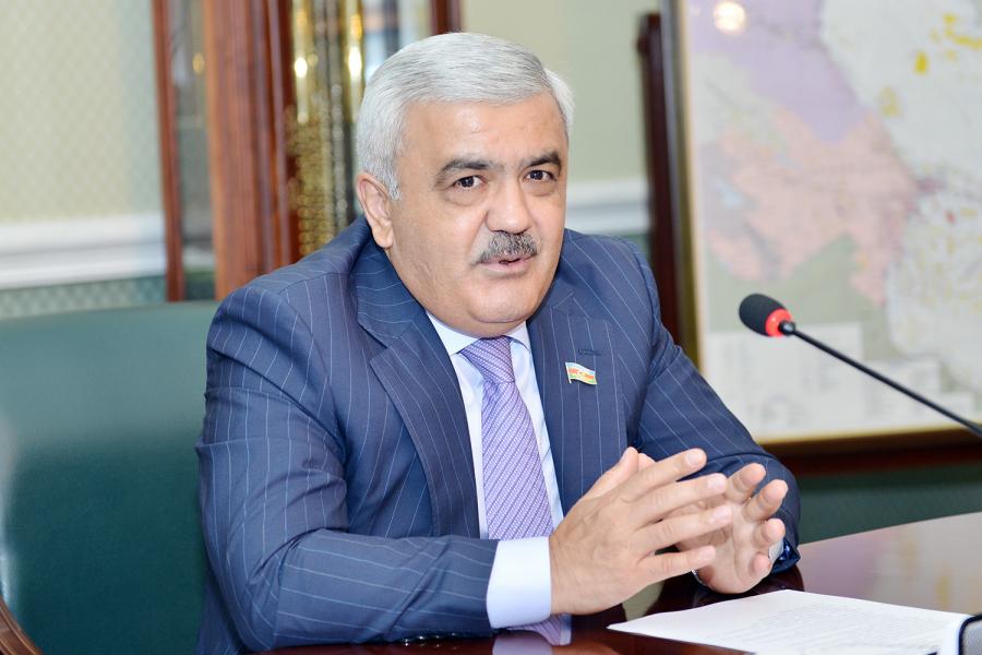 Rövnəq Abdullayev “SOCAR Türkiyə”nin İdarə Heyətinin sədri seçildi<b style="color:red"></b>