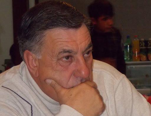 Əsgərdən qabaqda general gedir - <b style="color:red">Kəmaləddin Qədimin şeirləri </b>