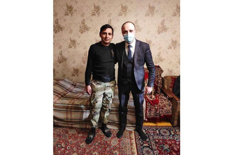 Nazirlikdən əsirlikdən azad edilən Bayram Kərimovun ailəsinə dəstək<b style="color:red"></b>
