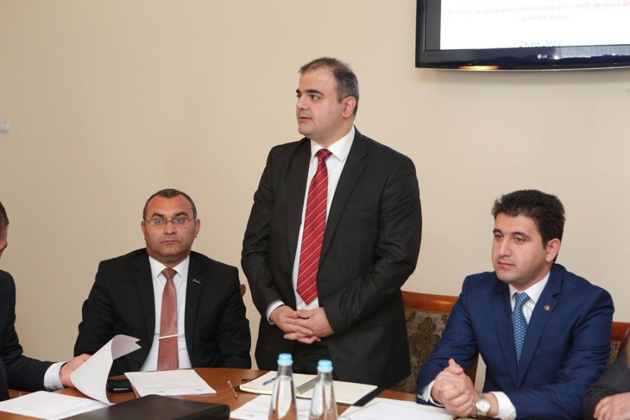 Gəncədə internet mediası ilə bağlı müzakirələr aparılıb<b style="color:red"></b>