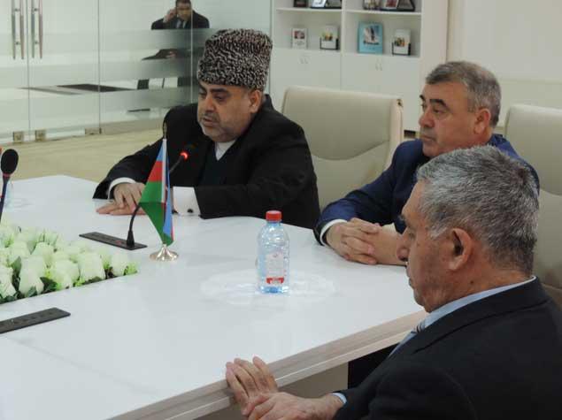 Allahşükür Paşazadə Qubada məscidin inşasına 10 min manat pul ayırıb<b style="color:red"></b>