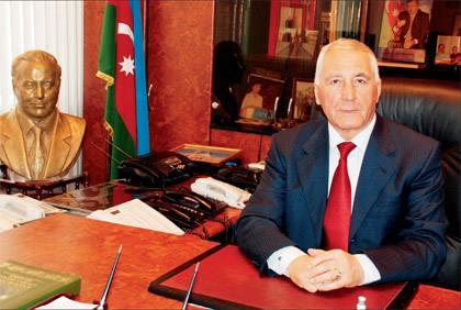 Şəmsəddin Xanbabayev “Şərəf” ordeni ilə təltif edilib<b style="color:red"></b>