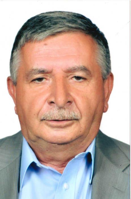 Sözü duyan, sözü eşidən və sözlə söhbət edən adam<b style="color:red"></b>