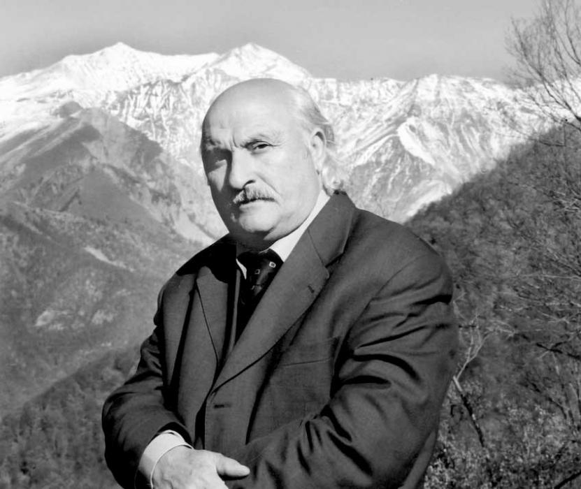 Məmməd Aslanın <b style="color:red">şeirləri</b>