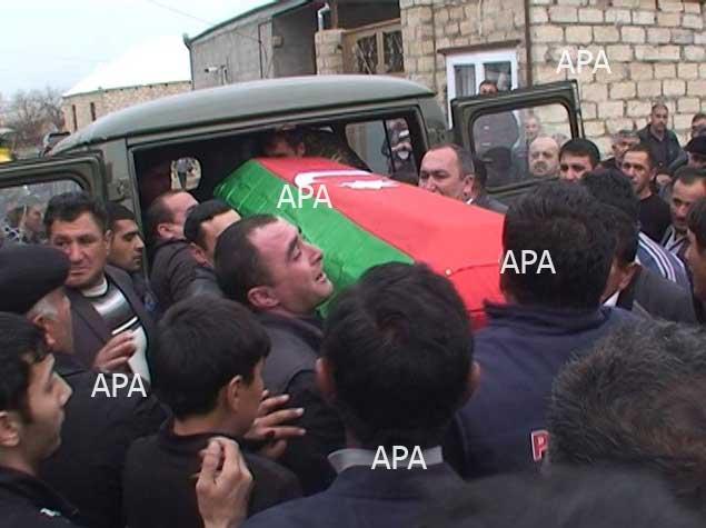 Cəbhədə şəhid olan əsgər dəfn edilib<b style="color:red"></b>