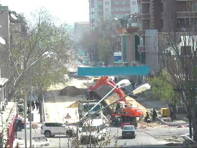 Bakıda daha bir yol təmirə bağlanıb<b style="color:red"></b>