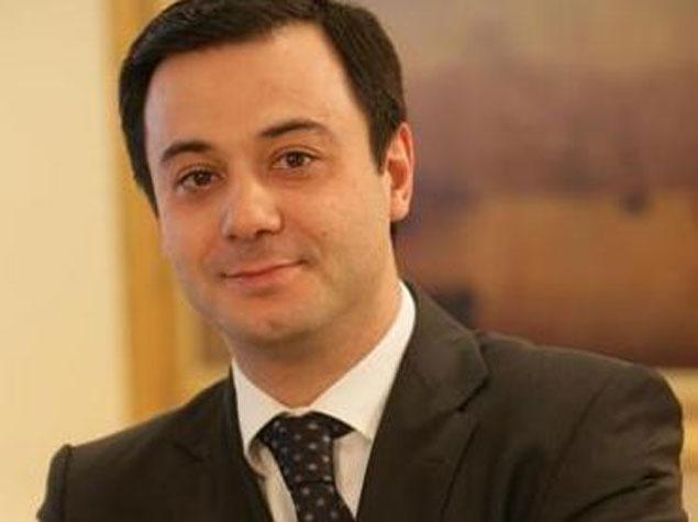 Elşad İskəndərov  vəzifəsindən azad edildi<b style="color:red"></b>