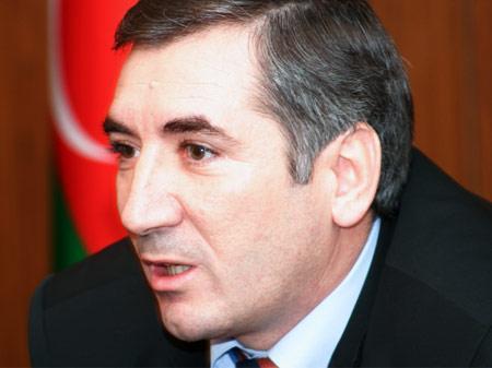 "Uşaqlarımız bu gün xarici cizgi filmlərinin tərbiyəsi altında böyüyürlər"<b style="color:red"></b>