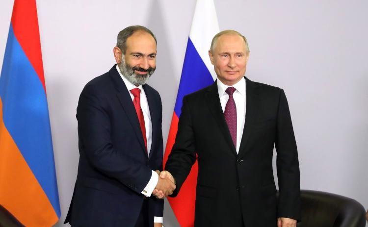 Kremldə Putinlə Paşinyan arasında görüş keçirilir<b style="color:red"></b>