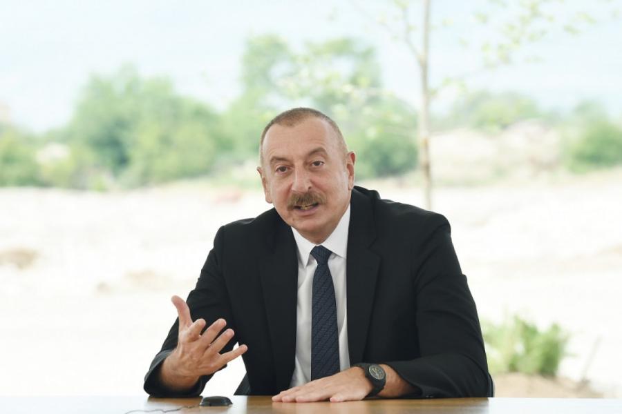 "Dövlət sərhədində möhkəmlənəcəyik, heç kim bizə təzyiq edə bilməz"<b style="color:red"></b>