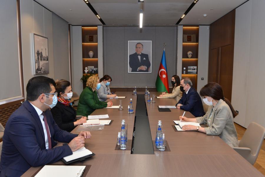 Ceyhun Bayramov ÜST-ün Azərbaycandakı rəhbərini qəbul edib<b style="color:red"></b>