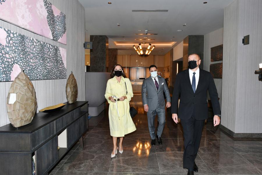 İlham Əliyev “Courtyard by Marriott Baku” otelinin açılışında