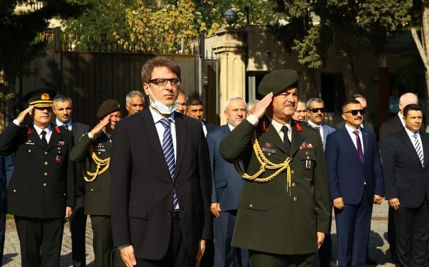 Türkiyə səfirliyində Zəfər Bayramı qeyd edilib