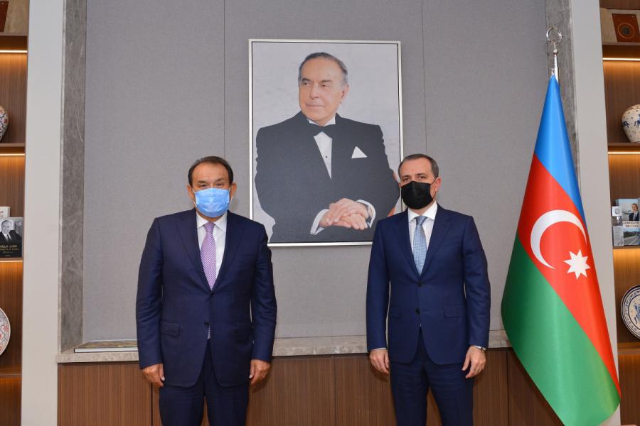 Ceyhun Bayramov Türk Şurasının Baş katibi ilə görüşüb