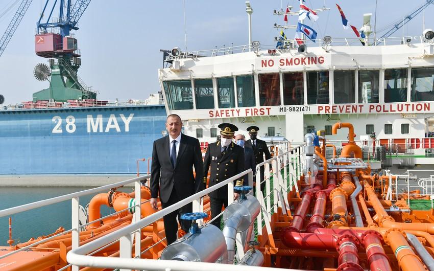 Prezident “Kəlbəcər” neftdaşıyan tankerin istismara verilməsi mərasimində iştirak edib<b style="color:red"></b>