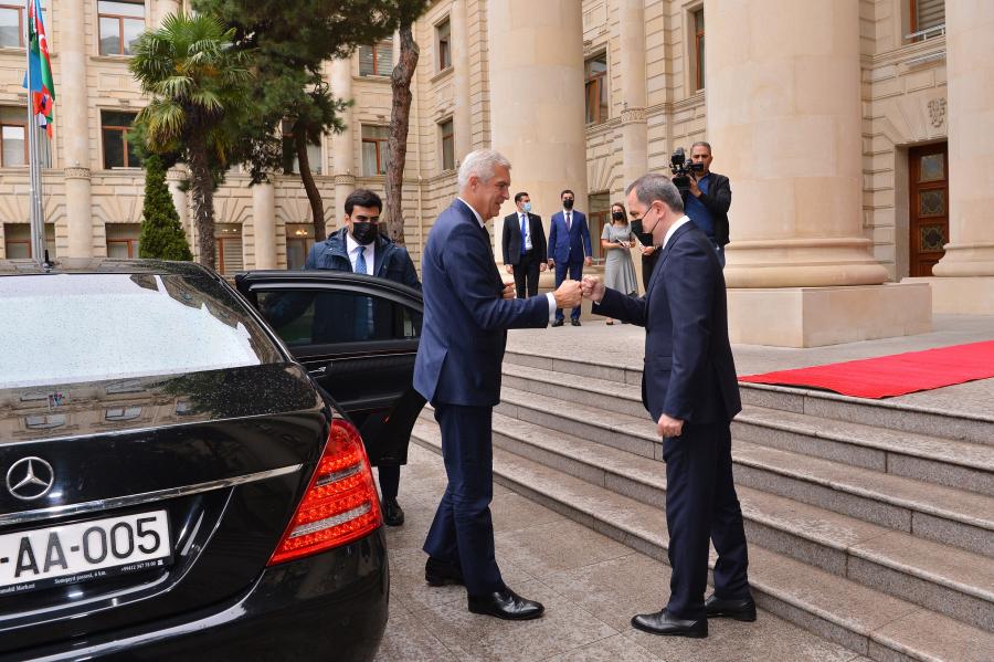 Azərbaycan və Slovakiya XİN rəhbərlərinin görüşü baş tutub