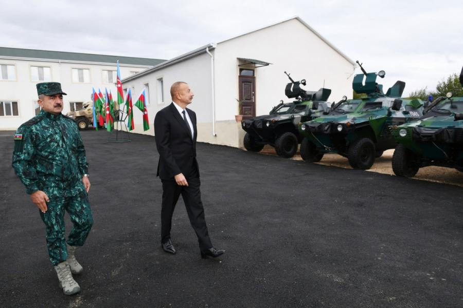 Prezident DSX-nin Zəngilanda yerləşən hərbi hissə kompleksində yaradılan şəraitlə tanış olub